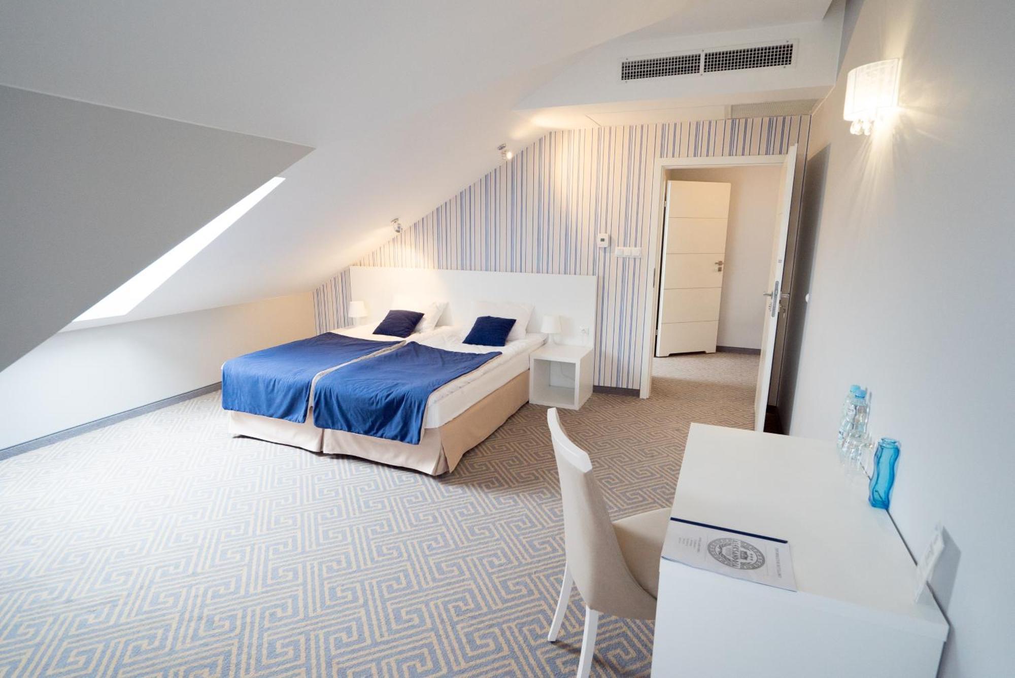 Hotel Aleksandria سيدلس المظهر الخارجي الصورة