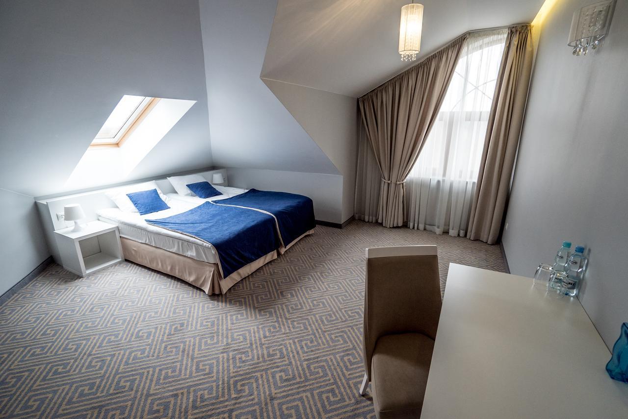 Hotel Aleksandria سيدلس المظهر الخارجي الصورة