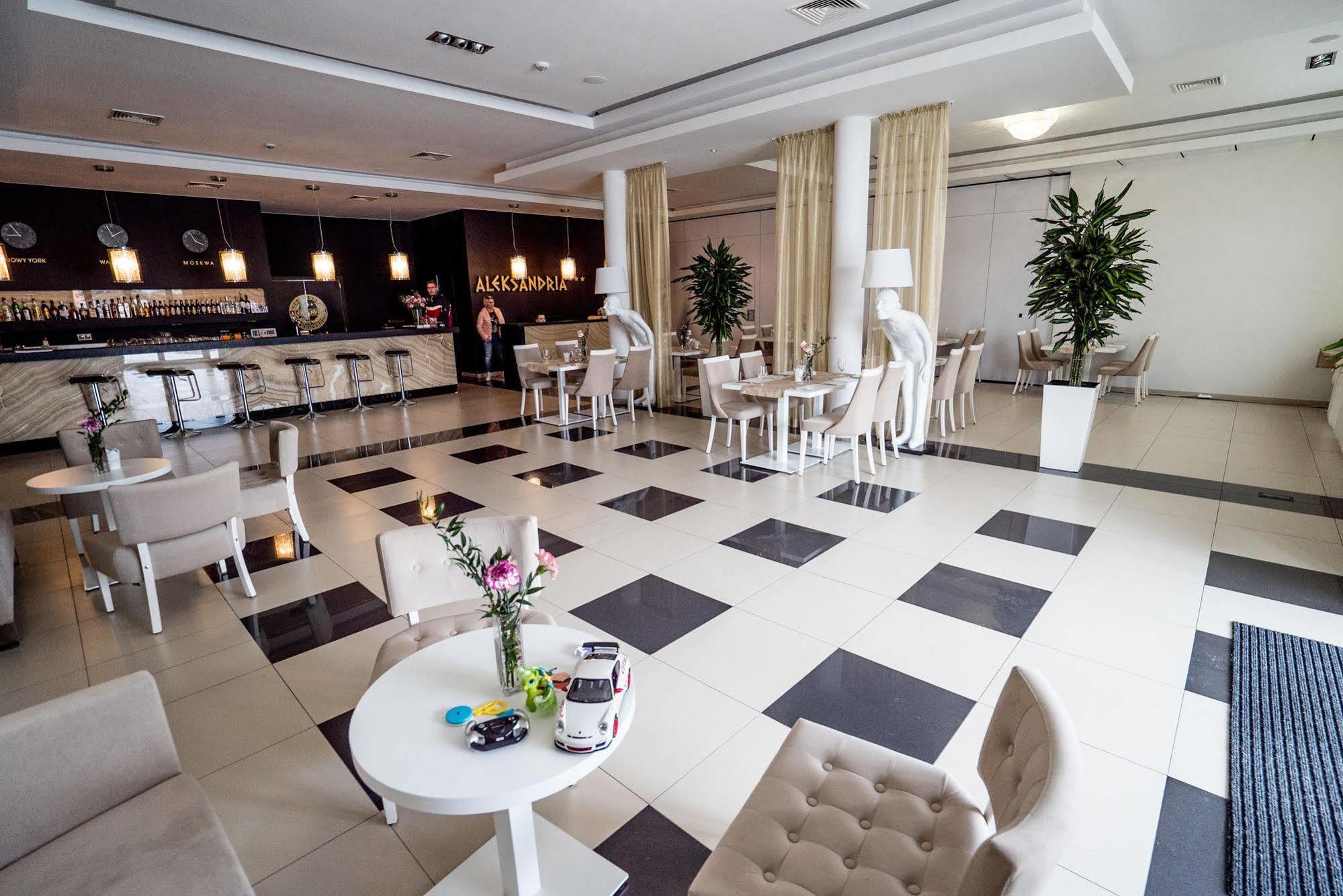 Hotel Aleksandria سيدلس المظهر الخارجي الصورة